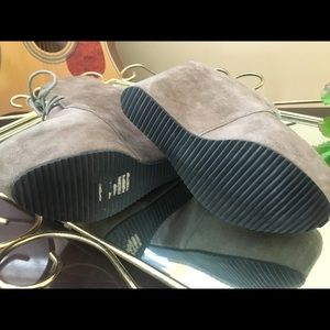 ⚡️ALDO gray Suede platforms, size 7 (37 Euro).